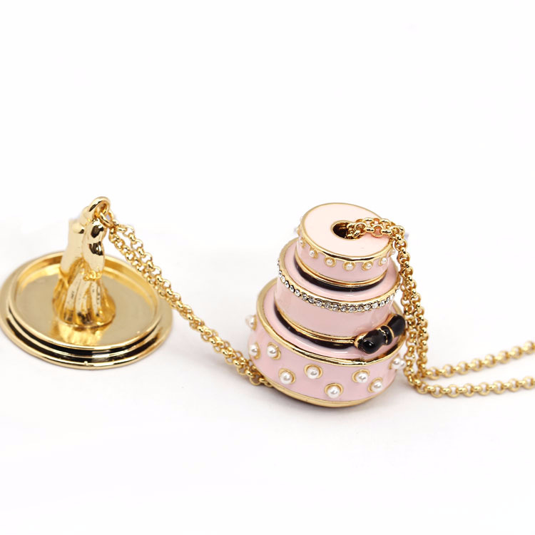 Lovers Cake Pendant Long Chain Choker Necklace Fashion Jewelry