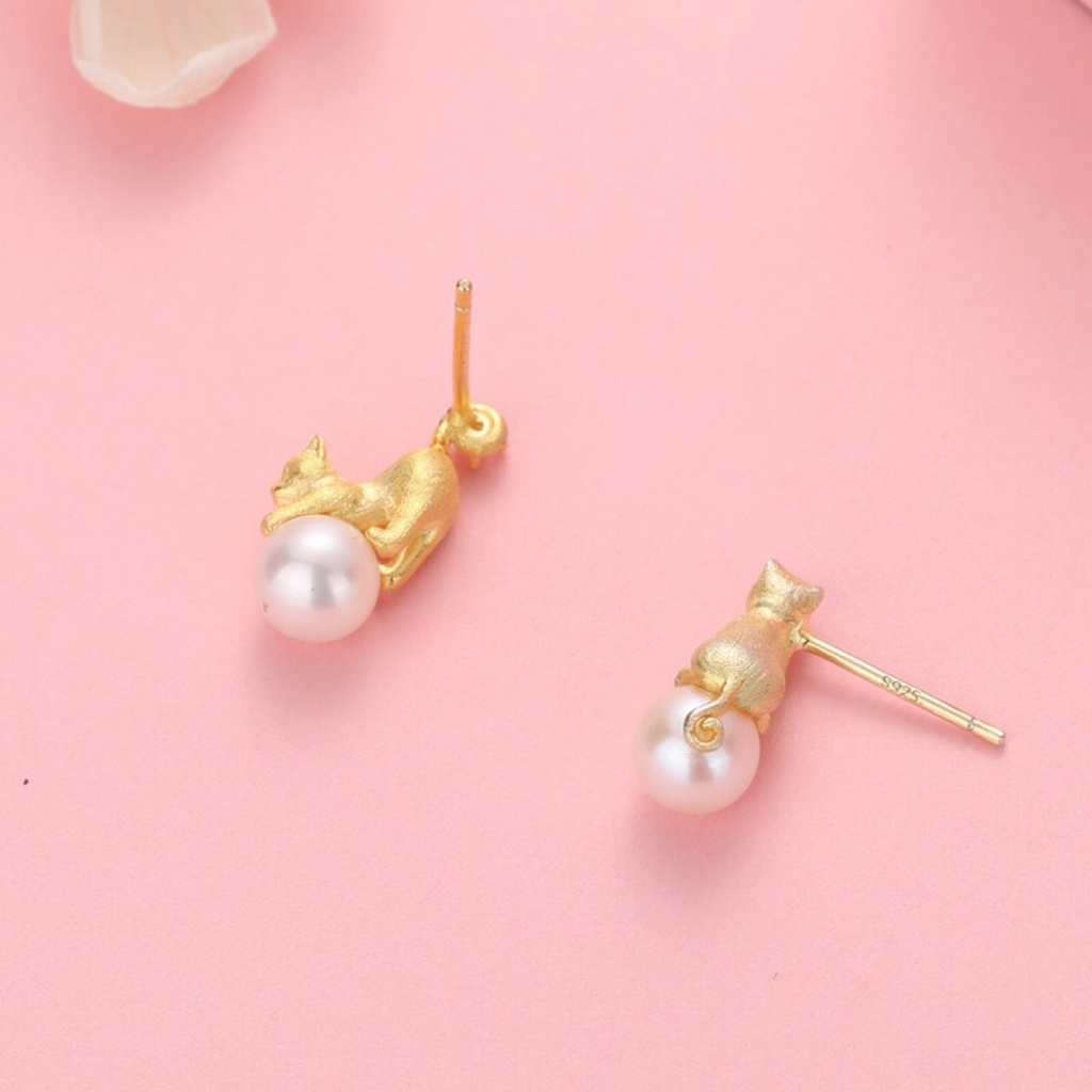 Cute Cat Kitty Kitten Pearl Asymmetrical Stud Earrings