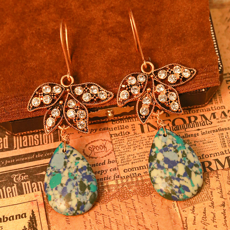 Inlaid Zircon Leaf And Stone Retro Vintage Hook Earrings