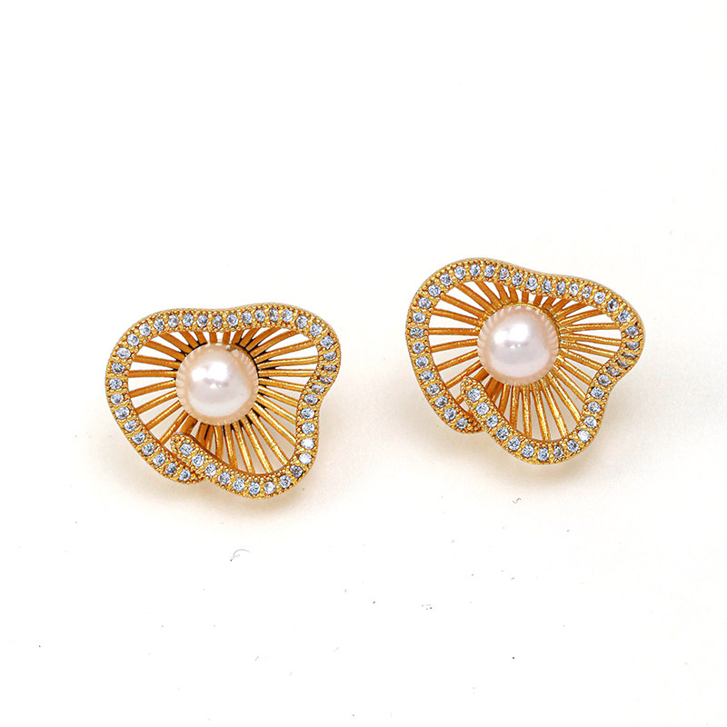 Inlaid Zircon Pearl Irregularity Stud Earrings